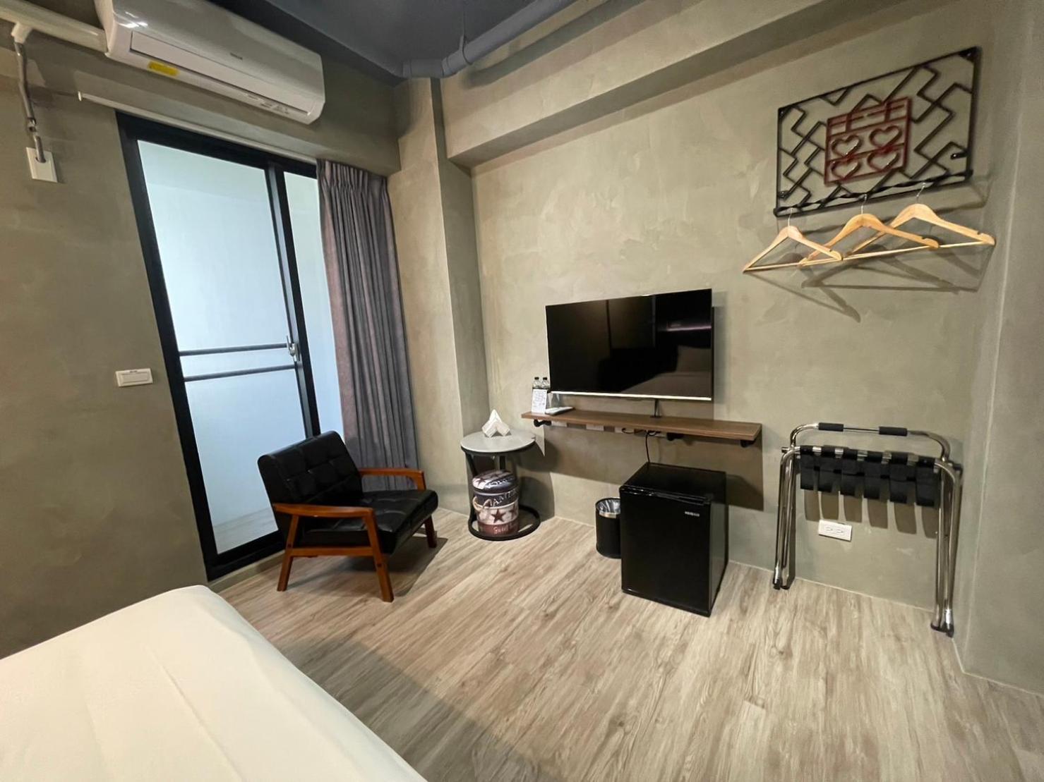 Long Lang Homestay Tainan Luaran gambar